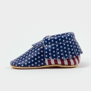 Freshly Picked Go For the Gold City Moccs NWOT